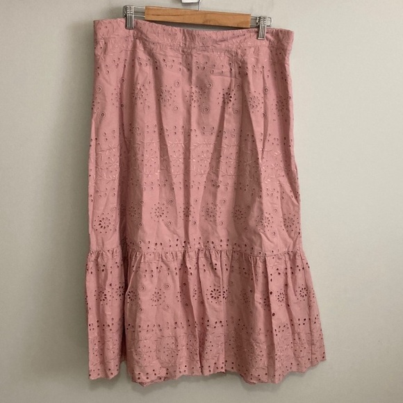 LOFT Blush Pink Eyelet Midi Ruffle Skirt, Women’s Size 14, pastel cotton - Picture 2 of 9